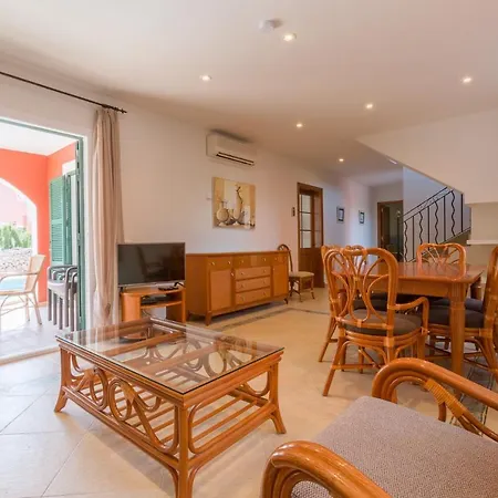 Villa Cala Galdana 7 *