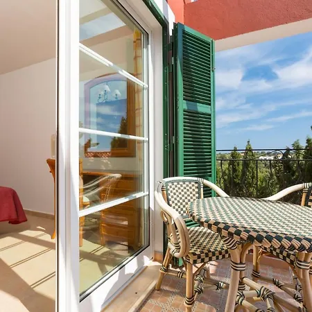 Villa Cala Galdana 7 *